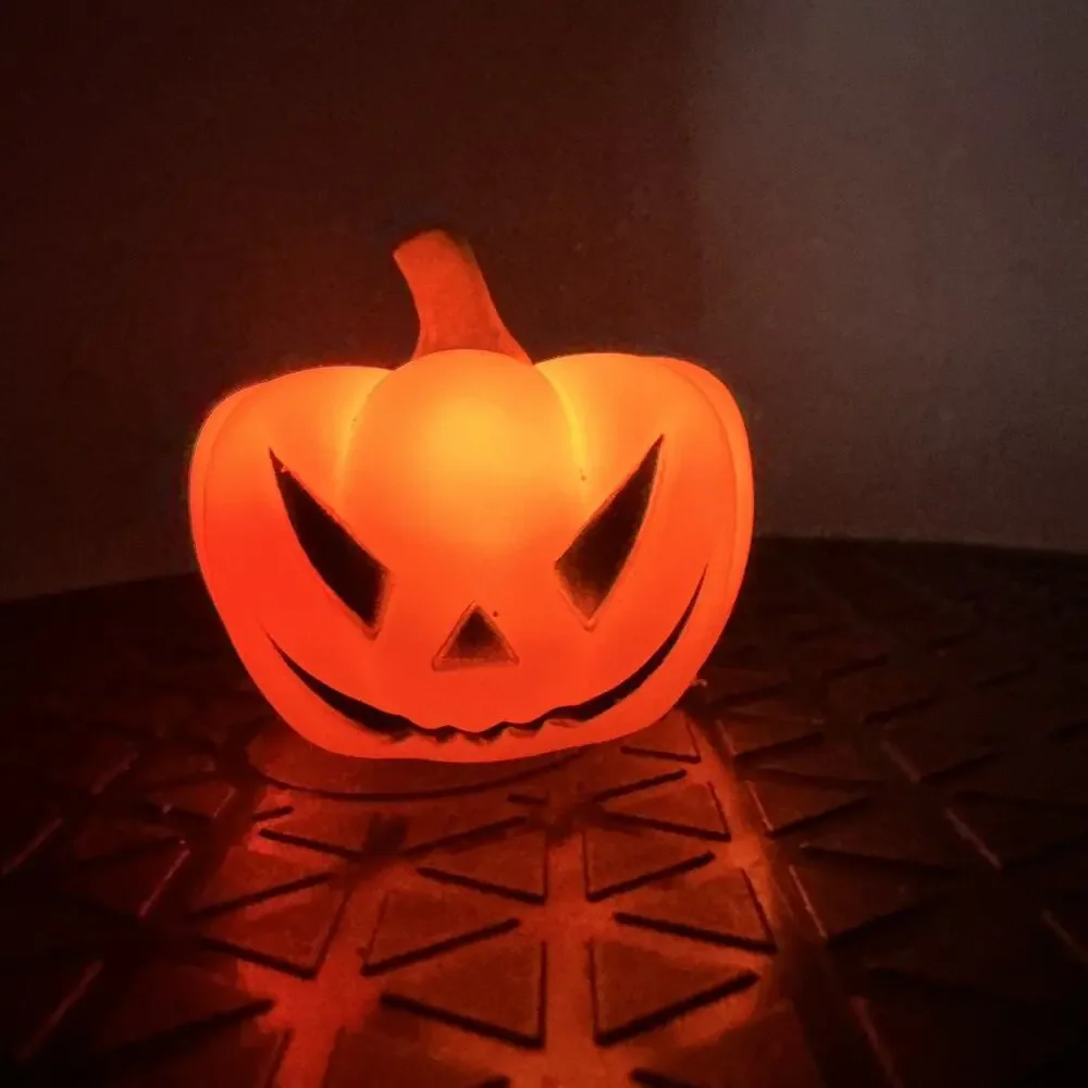 Jack-O-Lantern Halloween Flashing Light Mini Pumpkin